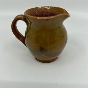 Sturbridge Village small pottery picture